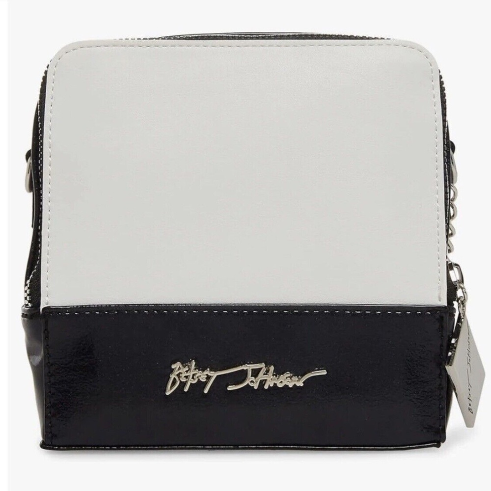 NEW Betsey Johnson Oh Snap Kitsch polaroid camera crossbody bag purse - Picture 3 of 8